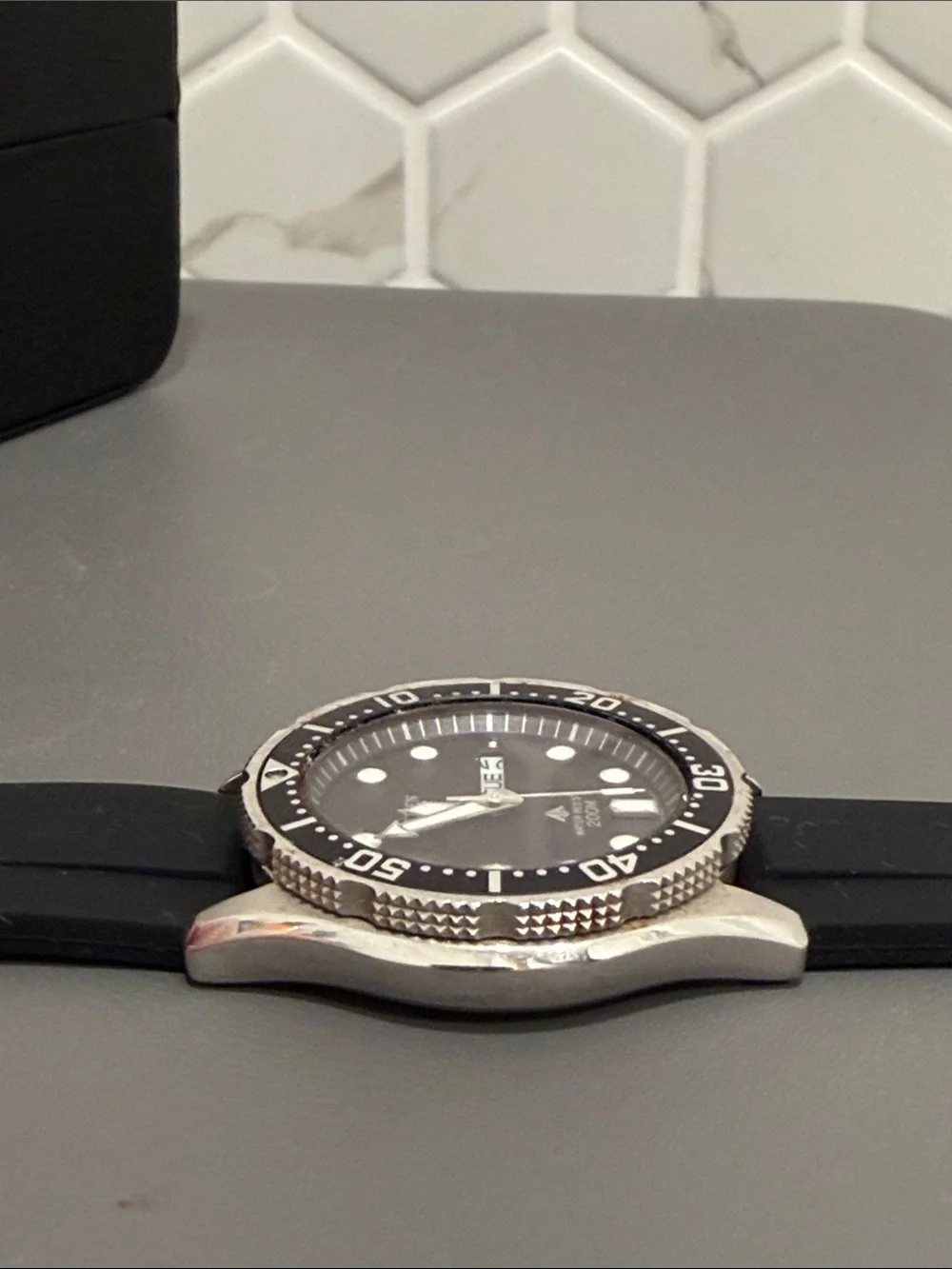 Vintage 90s Citizen Black and Silver Men's Diver Watch with Black Accent Bezel